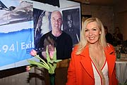 Daniela Sandvoss, Founder / CEO Brain  Soul Network Club bei der Preview Russell Young, Heros and Heroines in der Münchner Galerie Kronsbein am 20.02.2020